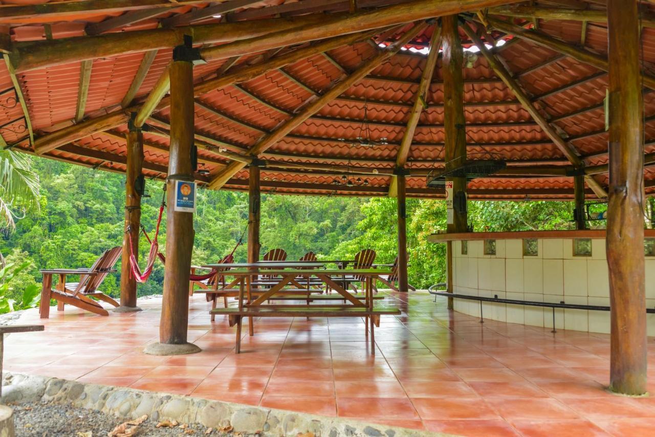 Pacuare River Lodge Bajo Tigre Bagian luar foto