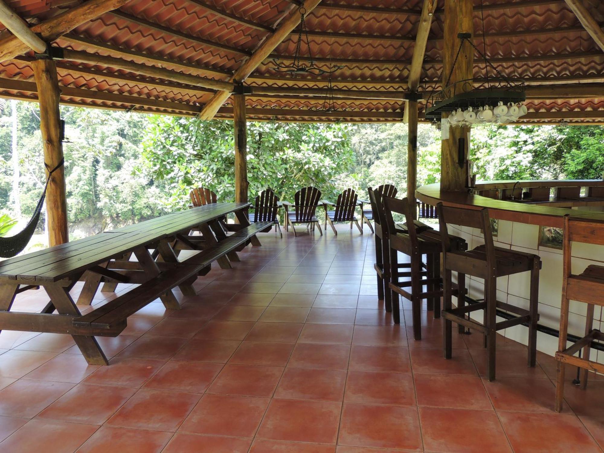 Pacuare River Lodge Bajo Tigre Bagian luar foto
